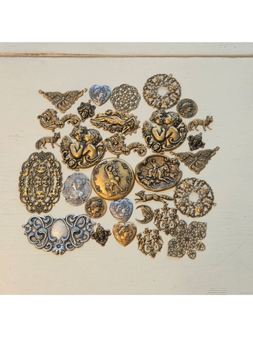 Art Nouveau style Brass Stampings LOT findings Jewelry Crafts Embellishment x30 - Picture 2 of 13